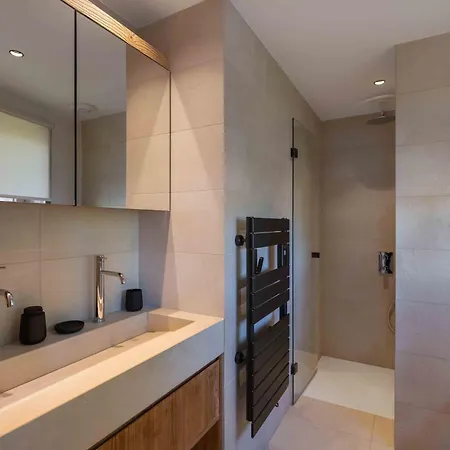 1850: Triplex Luxe, 5 Ch, Sauna, Parking - Fr-1-564-120 * Courchevel