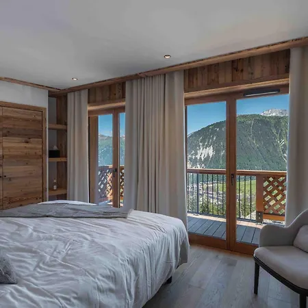 1850: Triplex Luxe, 5 Ch, Sauna, Parking - Fr-1-564-120